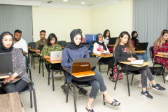 students training for digital marketing at infinity