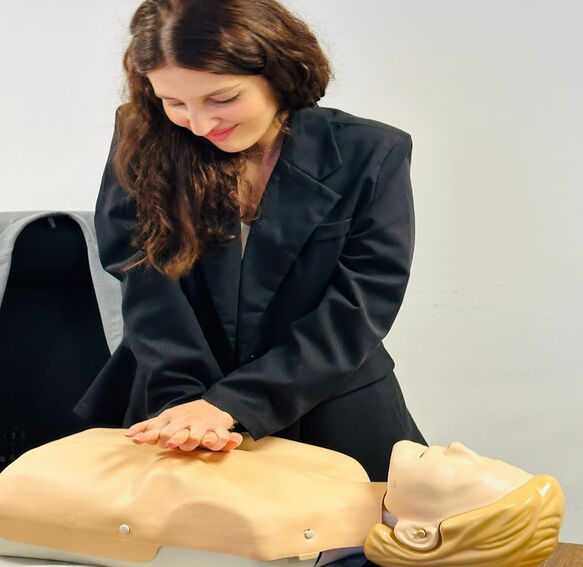 Medic First Aid Employee Training in Kuwait for Corporates